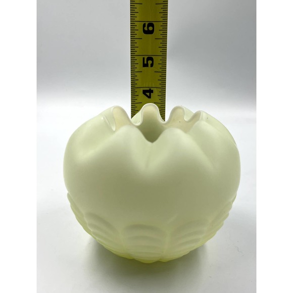 VTG CONSOLIDATED GLASS CO. Uranium Glass  Satin Glass Rose Bowl Seashell Designs - Picture 4 of 5